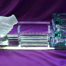 浦江縣藍(lán)奧水晶工藝品廠 專業(yè)水晶辦公用品與箱包供應(yīng)商